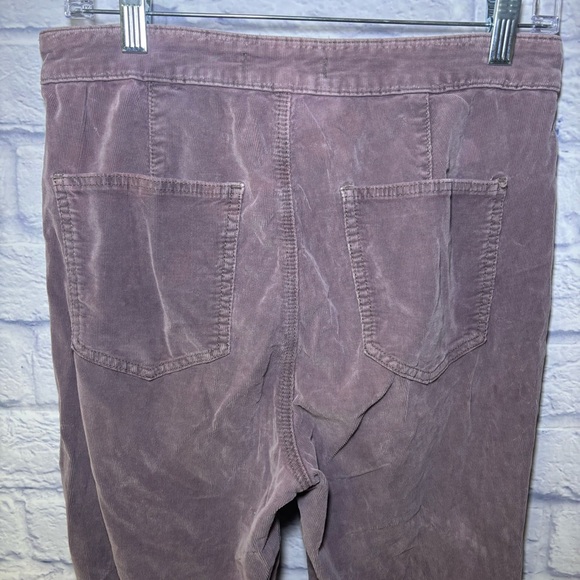 We The Free Pants Womens 29 Plum Purple Corduroy Flare Raw Hem Free People - Picture 8 of 16